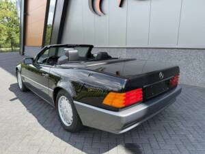 Image 6/50 de Mercedes-Benz 300 SL (1990)