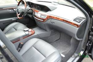 Bild 24/50 von Mercedes-Benz S 500 (2006)