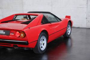 Image 20/50 of Ferrari 308 GTSi (1982)