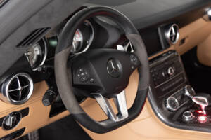 Image 41/59 de Mercedes-Benz SLS AMG Roadster (2012)