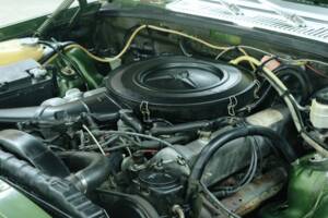 Image 45/50 de Mercedes-Benz 350 SE (1975)