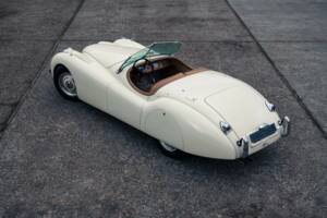 Image 4/45 of Jaguar XK 120 OTS (1950)