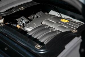 Image 23/40 of Renault Clio II V6 (2002)