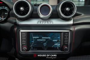 Bild 21/25 von Ferrari California T (2014)