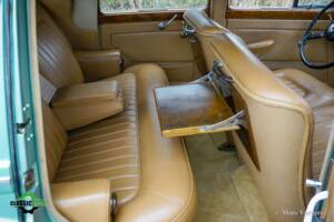 Image 17/46 of Bentley R-Type (1953)