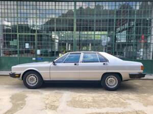 Image 3/47 de Maserati Quattroporte 4200 (1981)