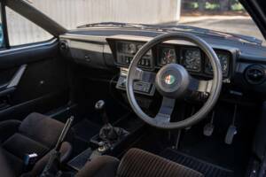 Bild 2/49 von Alfa Romeo GTV6 Autodelta (1983)