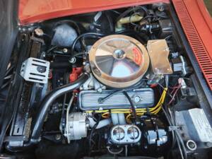 Image 14/26 of Chevrolet Corvette Stingray (1971)