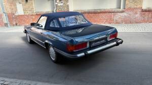 Image 15/88 of Mercedes-Benz 380 SL (1984)