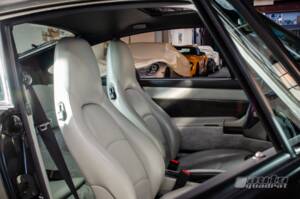 Image 15/23 of Porsche 911 Carrera (1995)