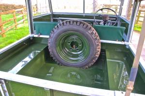 Image 8/13 of Land Rover 80 (1953)