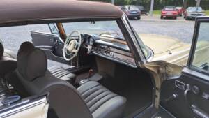 Imagen 48/52 de Mercedes-Benz 280 SE 3,5 (1970)
