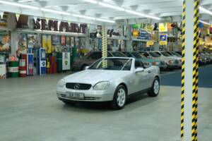 Immagine 49/50 di Mercedes-Benz SLK 230 Kompressor (1996)