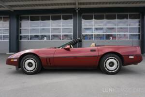 Afbeelding 4/45 van Chevrolet Corvette Convertible (1988)