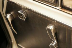 Image 72/100 of Alfa Romeo Giulia Nuova Super 1300 (1977)