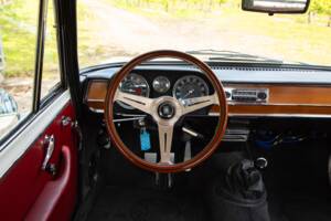 Image 13/50 de Alfa Romeo Giulia Nuova Super 1600 (1968)