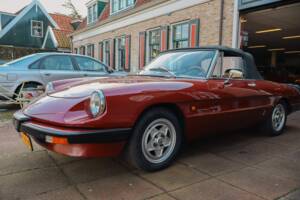 Bild 5/8 von Alfa Romeo 1.6 Spider (1983)