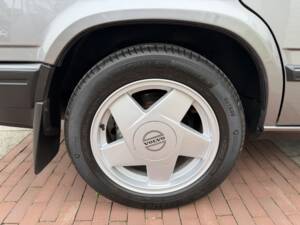 Obraz 29/53 pojazdu Volvo 740 (1990)
