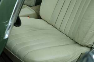 Image 25/50 de Mercedes-Benz 350 SLC (1973)