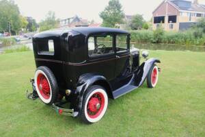 Image 3/55 of Ford Model A Tudor Sedan (1931)