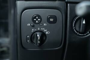 Image 32/48 de Mercedes-Benz G 400 CDI (SWB) (2002)