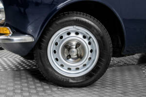 Bild 4/50 von Alfa Romeo Giulia GT 1300 Junior (1976)