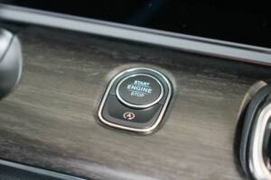 Image 36/50 de Mercedes-Benz V 300 d (2025)