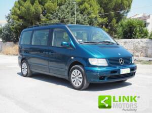 Bild 9/10 von Mercedes-Benz V 220 CDI (1999)