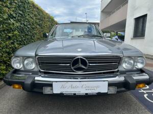 Image 19/36 of Mercedes-Benz 560 SL (1989)