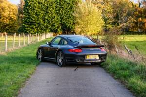 Bild 18/38 von Porsche 911 Turbo (2007)