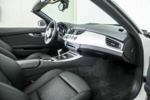 Image 12/50 of BMW Z4 sDrive23i (2010)