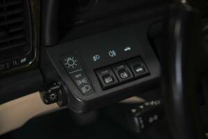 Image 21/50 of Jaguar XJR 4.0 (1995)