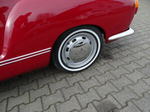 Image 13/63 of Volkswagen Karmann Ghia 1500 (1971)