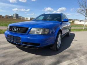Image 12/29 of Audi S6 Plus Avant (1996)
