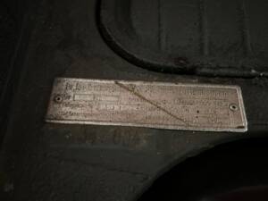 Image 21/24 of Porsche 912 (1966)