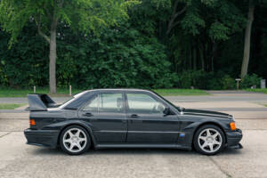 Bild 14/53 von Mercedes-Benz 190 E 2.5-16 (1991)