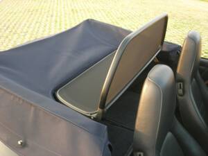 Image 21/42 of Porsche 911 Carrera 2 (1991)