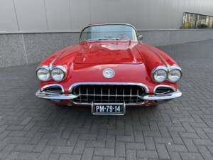 Image 16/50 of Chevrolet Corvette (1959)