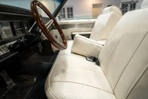 Bild 16/38 von Buick Wildcat Convertible (1969)