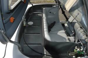 Image 27/50 de Mercedes-Benz 500 SL (1985)
