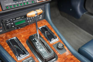 Image 14/50 of Jaguar XJS 5.3 V12 (1988)