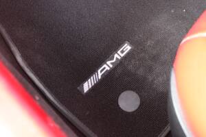 Image 33/57 of Mercedes-Benz SLS AMG (2010)