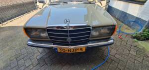 Image 3/12 of Mercedes-Benz 200 (1982)
