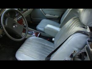 Bild 46/54 von Mercedes-Benz 380 SL (1982)