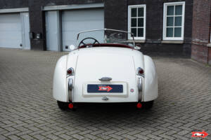 Image 11/24 of Jaguar XK 120 SE OTS (1954)