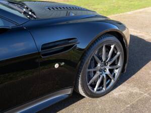 Bild 26/68 von Aston Martin V12 Vantage S (2018)