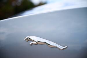Bild 43/50 von Jaguar XJ 5.0 (2010)