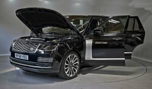 Bild 19/50 von Land Rover Range Rover Autobiography SDV8 (2018)