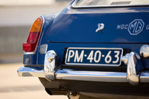 Image 15/100 de MG MGC GT (1970)