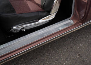Afbeelding 41/84 van Chrysler New Yorker 2-Door Hardtop (1961)